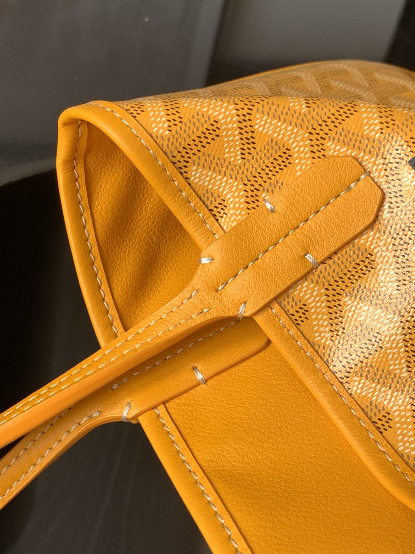 Anjou Mini Reversible Tote Bag In Yellow